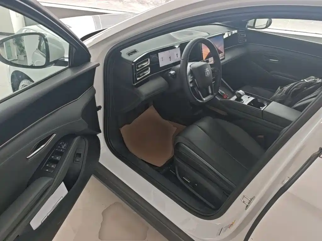 BYD Qin L — миниатюра 16