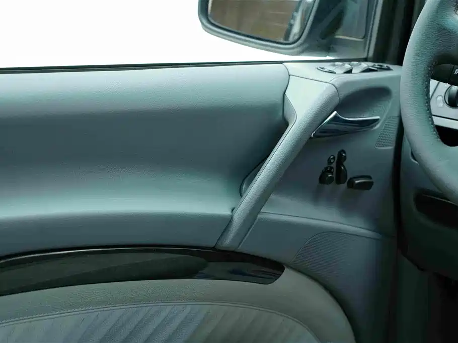 Mercedes-Benz Viano — миниатюра 27