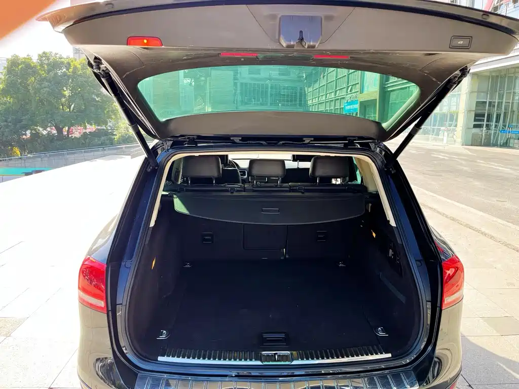 Volkswagen Touareg — миниатюра 8