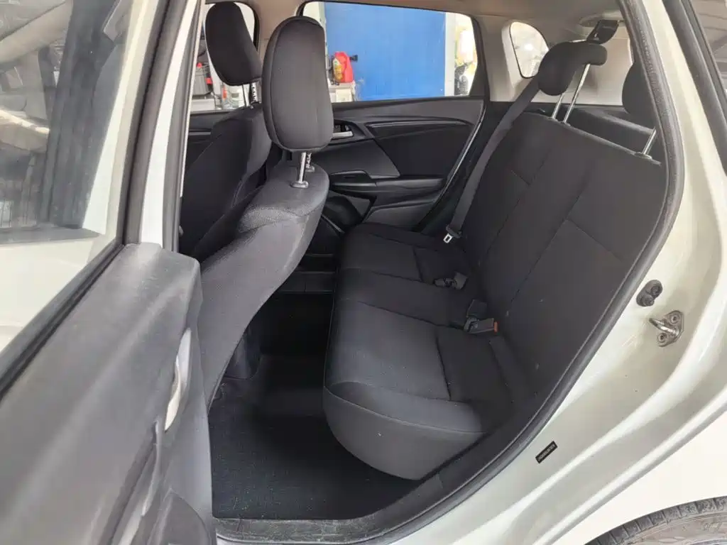 Honda Fit — миниатюра 17