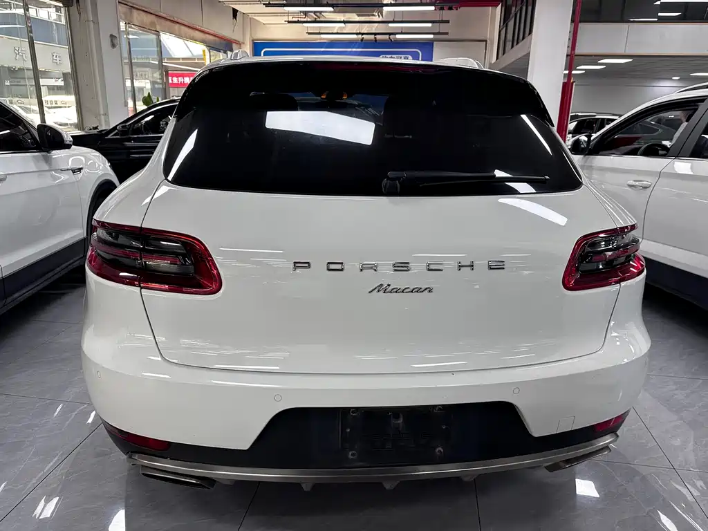 Porsche Macan — миниатюра 12