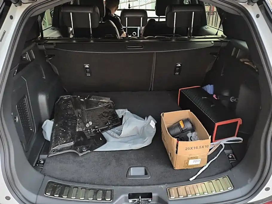 Land Rover Discovery Sport — миниатюра 4
