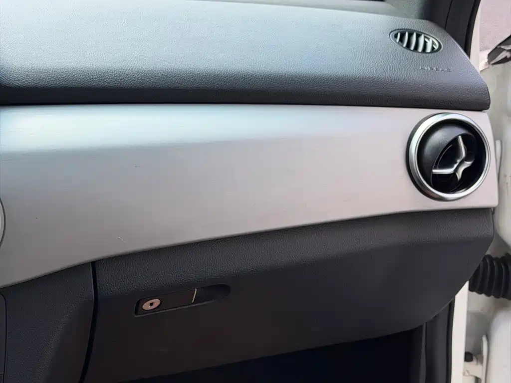 Mercedes-Benz GLK-Class — миниатюра 17