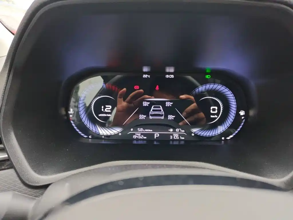 Geely Emgrand — миниатюра 12