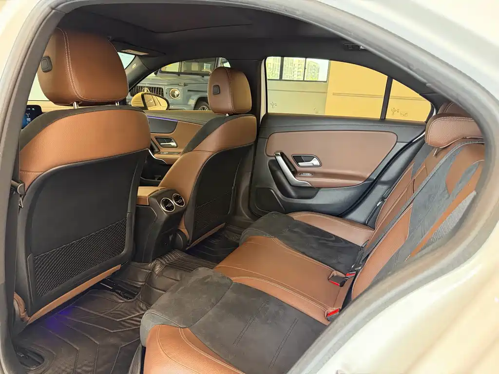 Mercedes-Benz A-Class — миниатюра 14