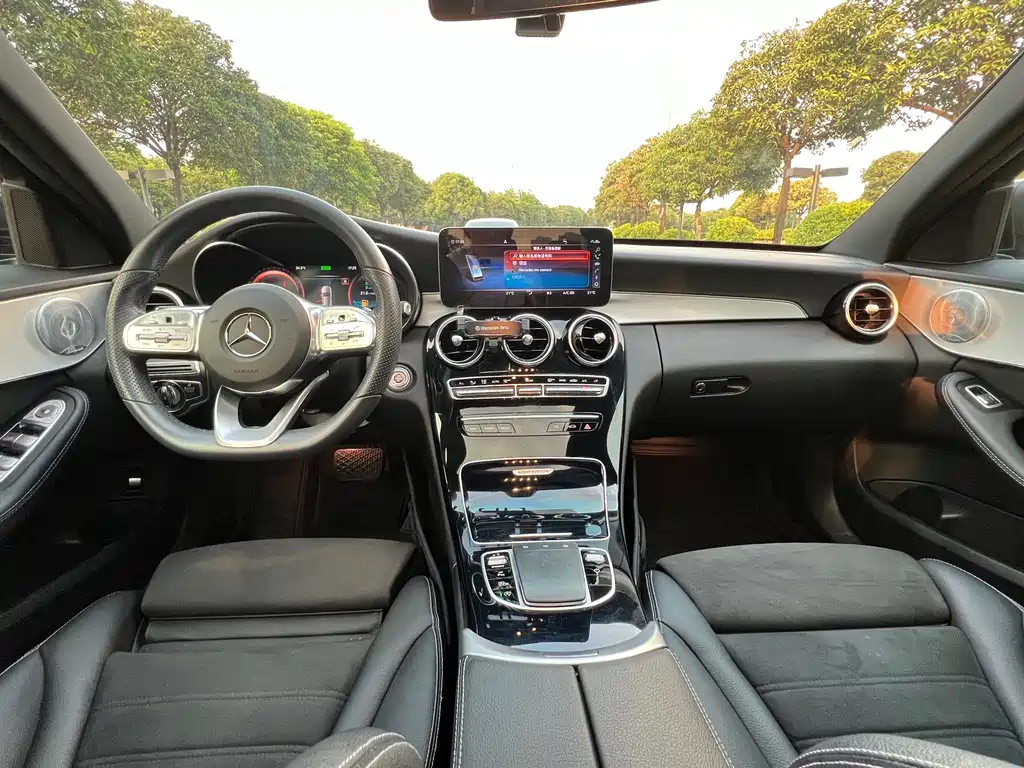 Mercedes-Benz C-Class — миниатюра 15