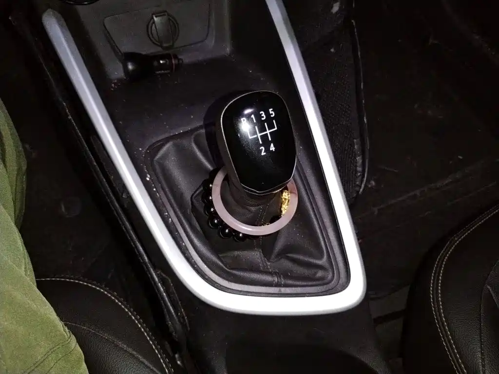 Chevrolet Cavalier — миниатюра 10