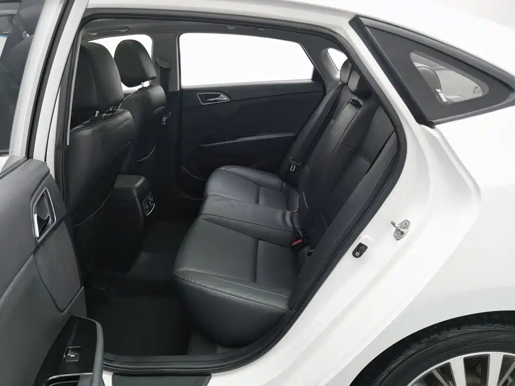 Hyundai Mistra — миниатюра 15