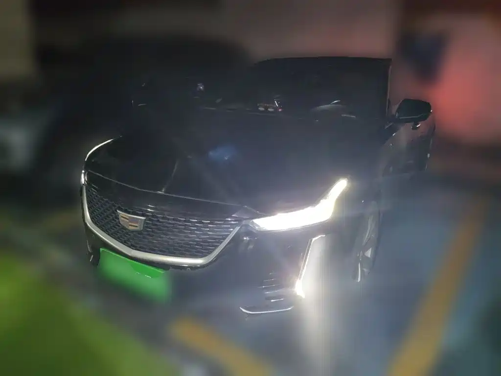 Cadillac CT5 — миниатюра 2