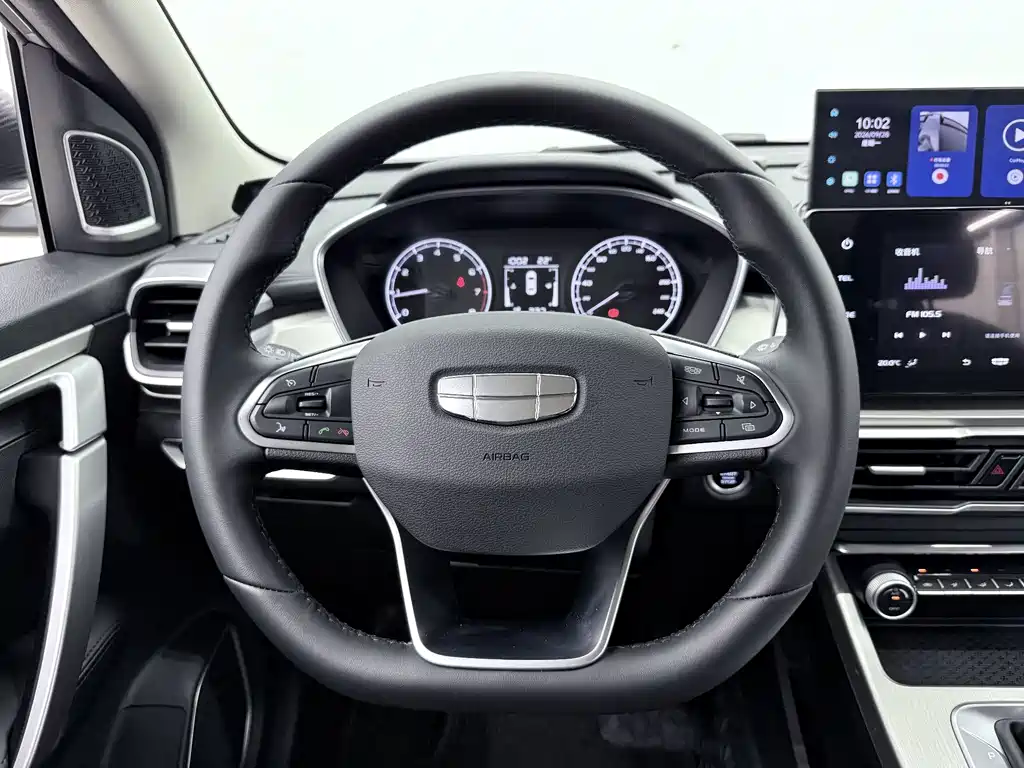 Geely Binyue — миниатюра 4