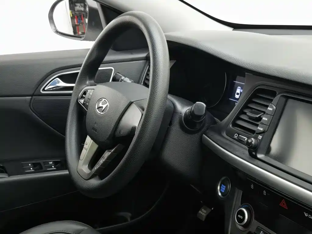 Hyundai Mistra — миниатюра 22