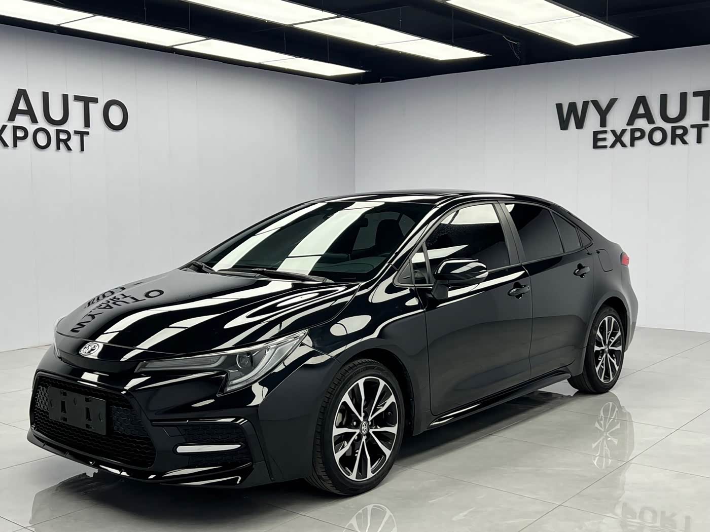 Toyota Levin 1.2 л 2022 г. Чёрный, пробег 29000 км