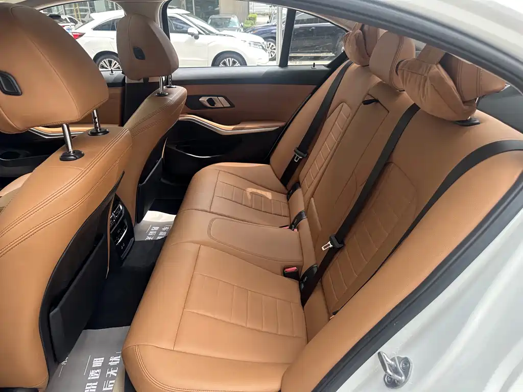 BMW 3 Series — миниатюра 14