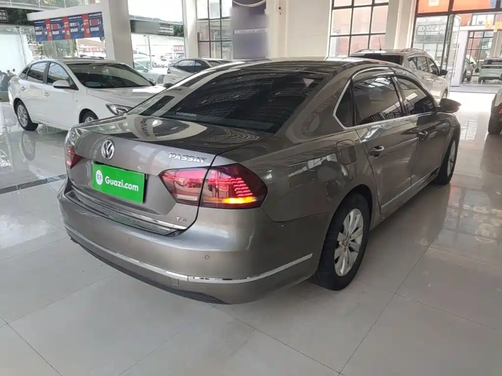 Volkswagen Passat — миниатюра 7