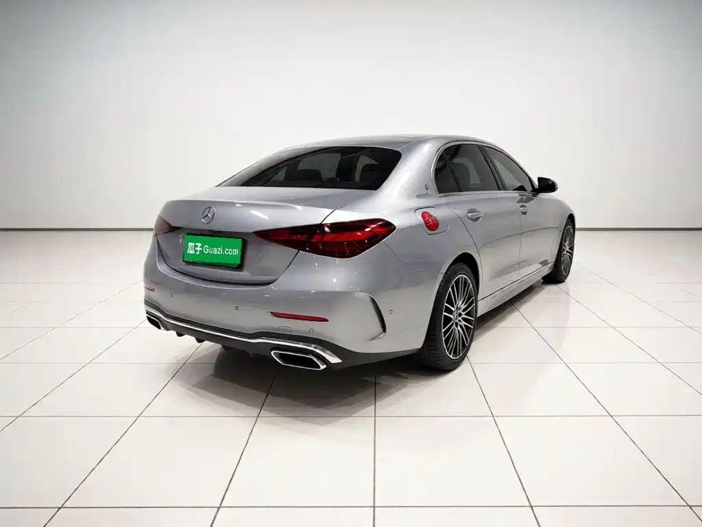 Mercedes-Benz C-Class — миниатюра 6