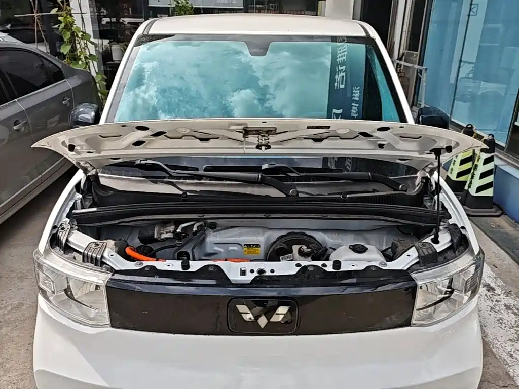 Wuling MINIEV — миниатюра 20