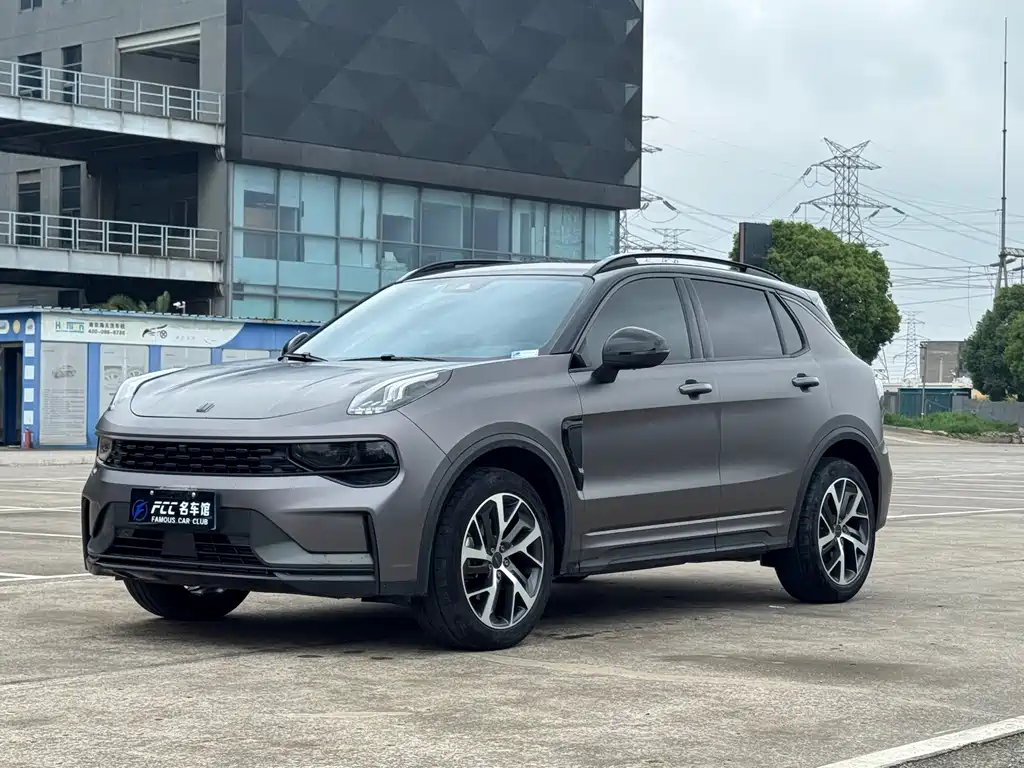 Купить Lynk & Co 01