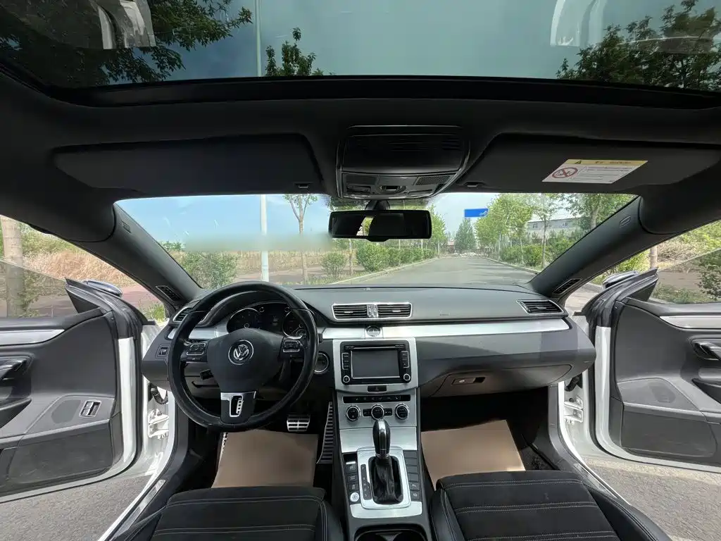 Volkswagen FAW - Passat CC CC 2015 2.0TSI Luxury