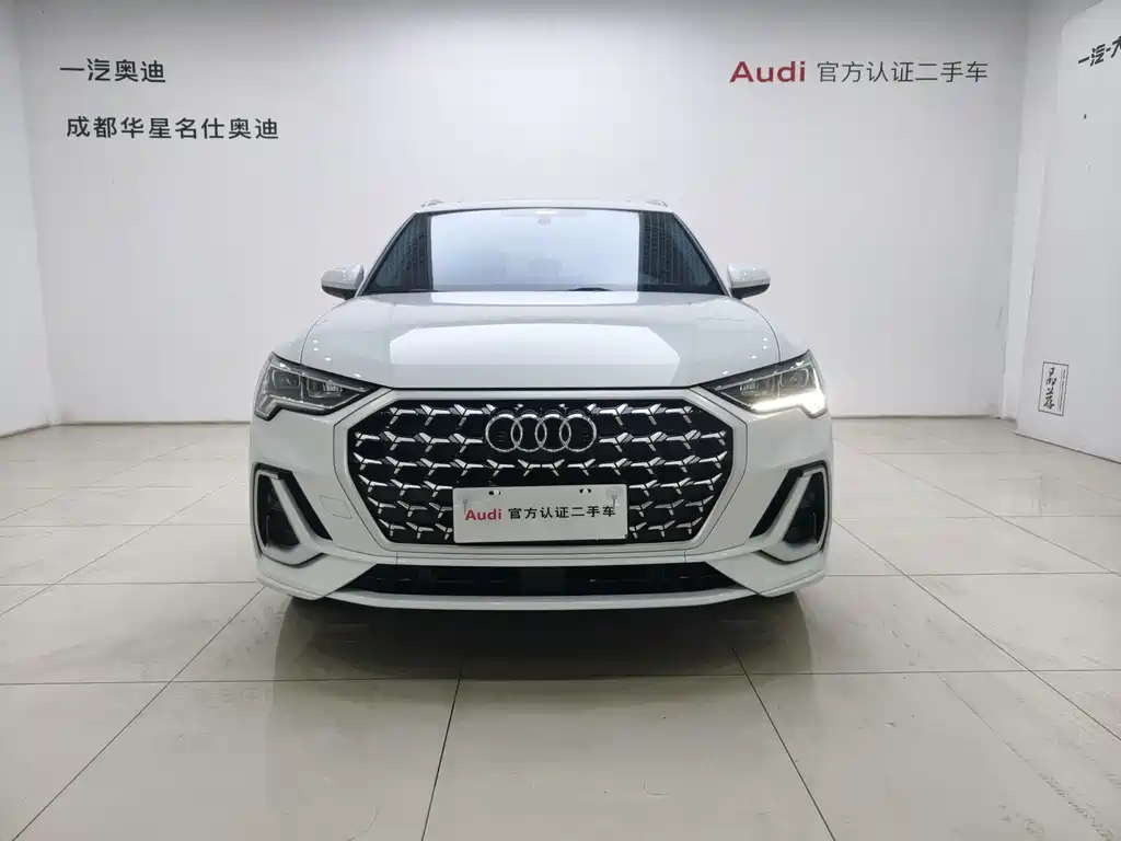 Audi Q3 2024 40 TFSI Fashion