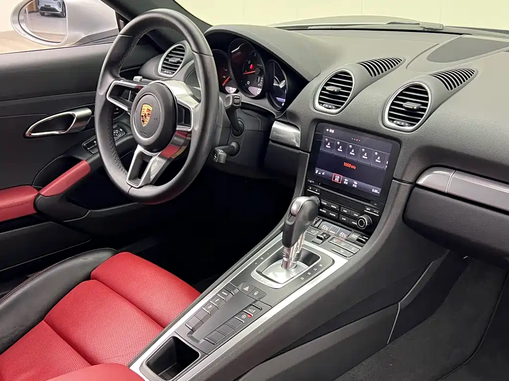 Porsche 718 2016 Cayman 2.0T