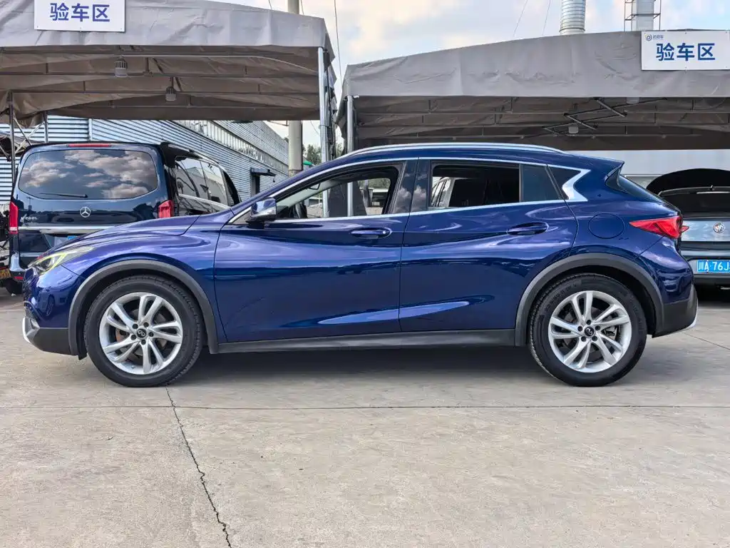 Infiniti QX30 — миниатюра 7