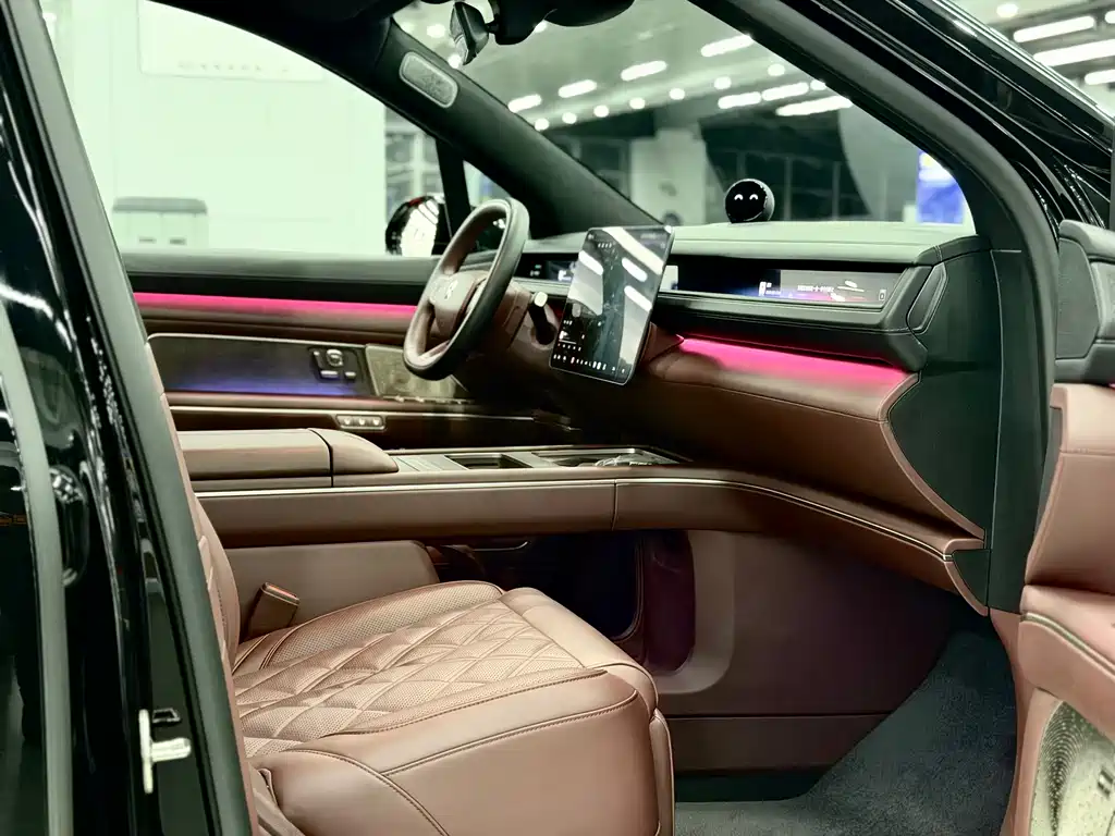 NIO ES8 2026 мест Executive Luxury