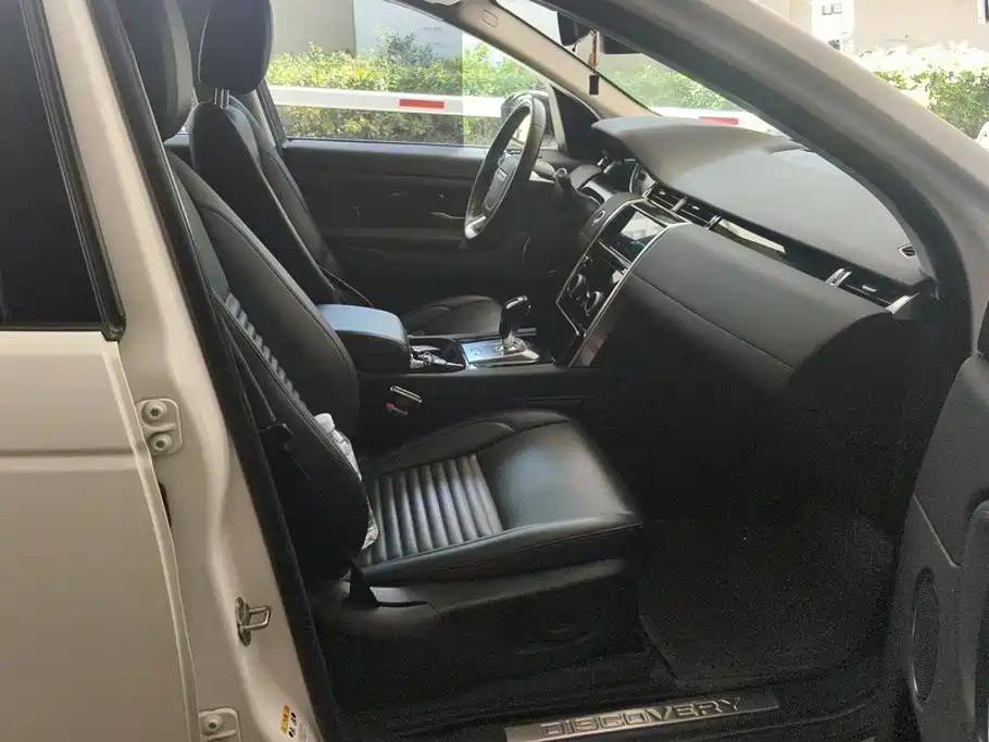 Land Rover Discovery Sport — миниатюра 8