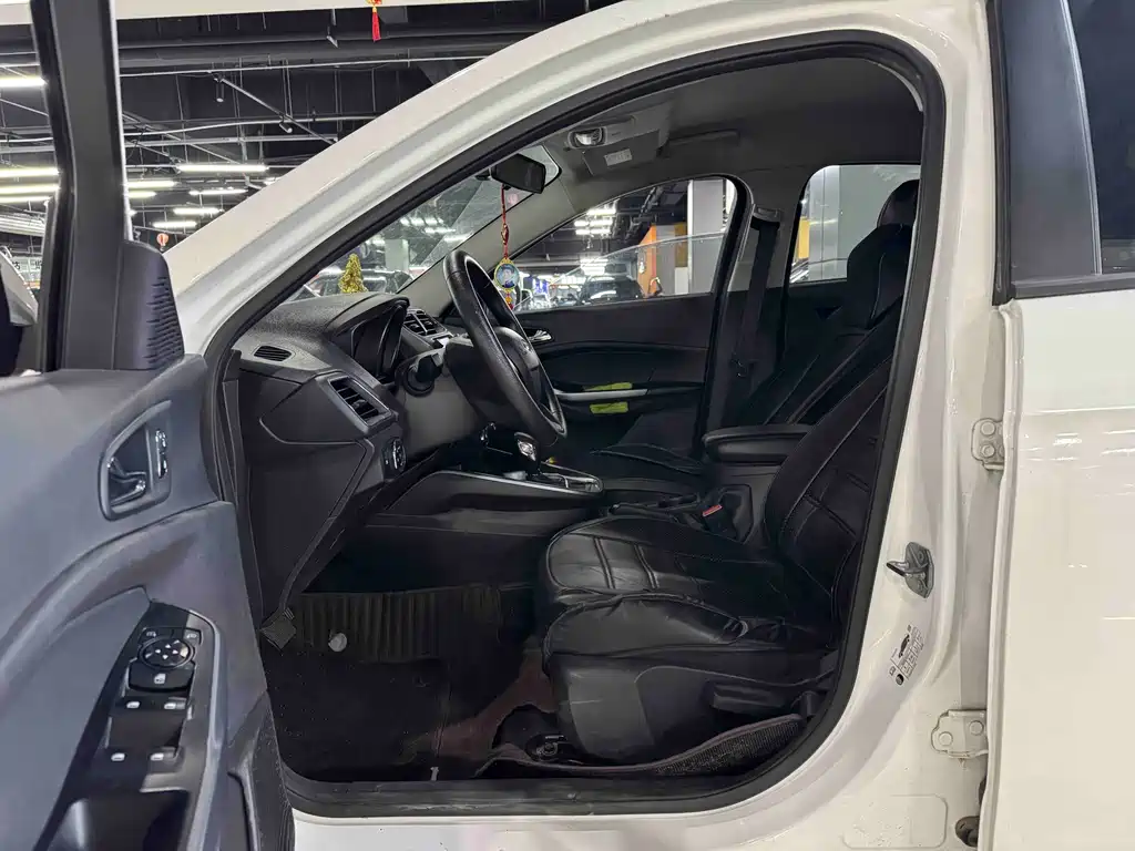 Ford Escort 2019 1.5L AT VI