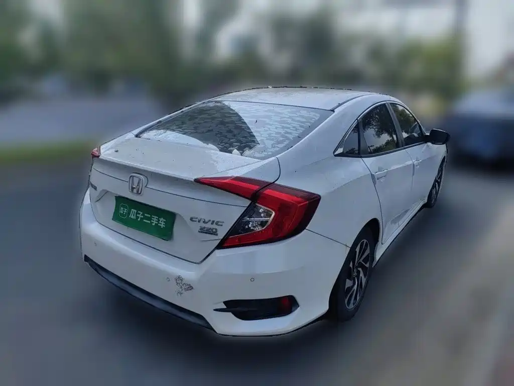 Honda Civic — миниатюра 5