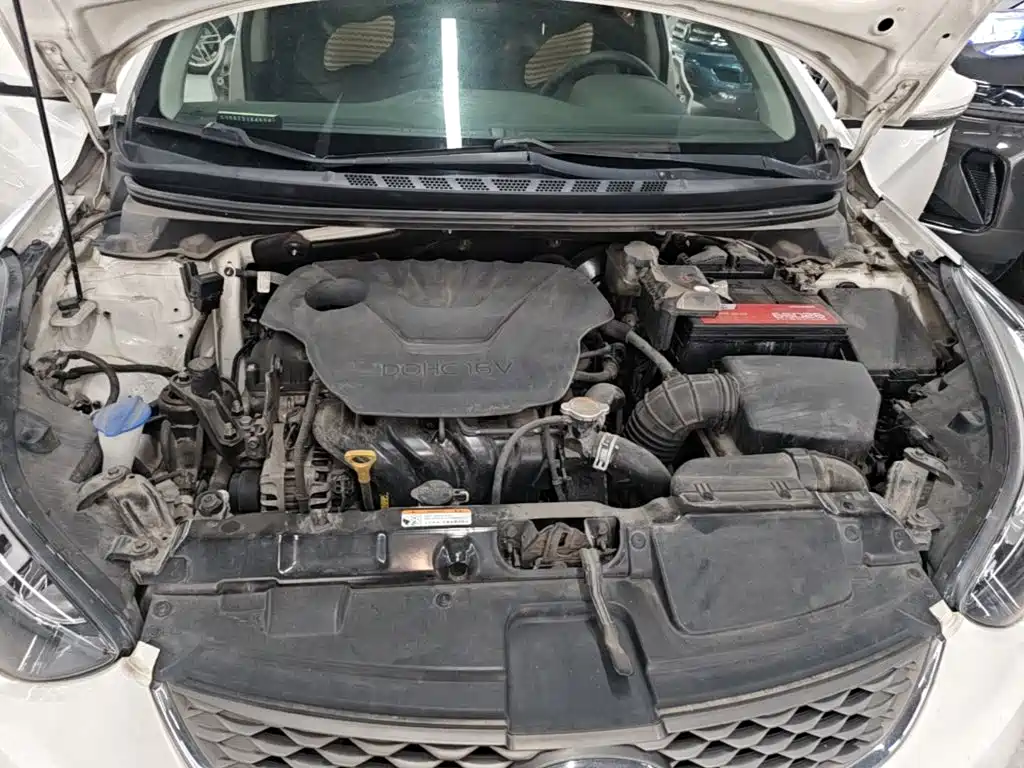 Hyundai Elantra Langdong — миниатюра 20