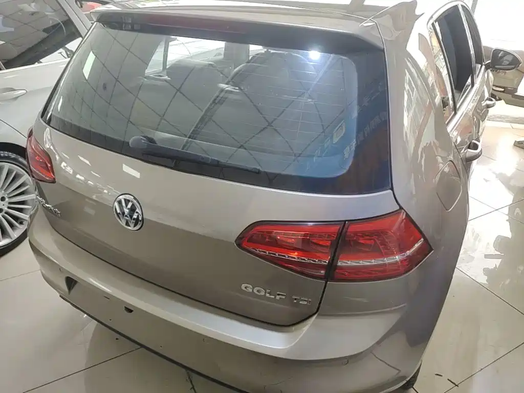 Volkswagen Golf — миниатюра 7