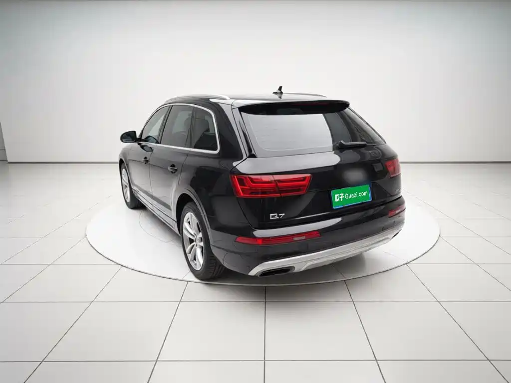 Audi Q7 2019 55 TFSI