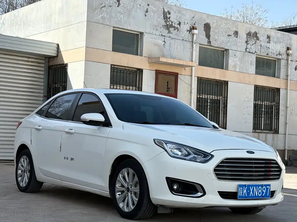 Ford Escort 2016