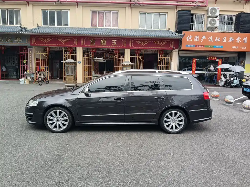 Volkswagen Passat 2008 R36