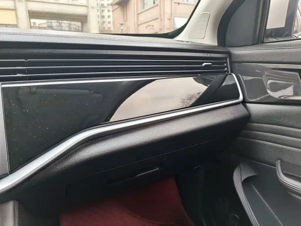 SINOTRUK VGV VGV U70