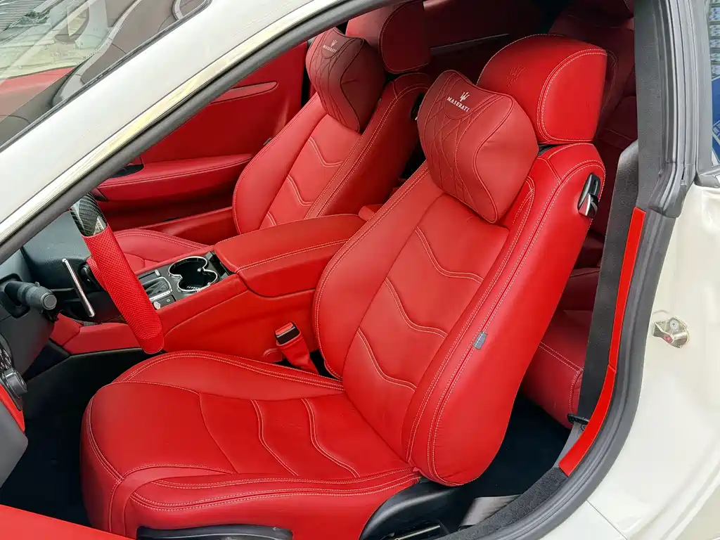 MASERATI GRANTURISMO