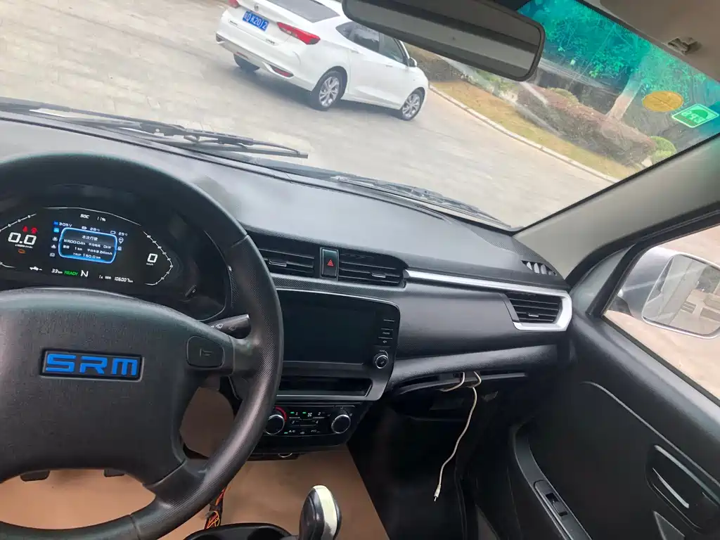 SRM XINYUAN XINYUAN T2S EV