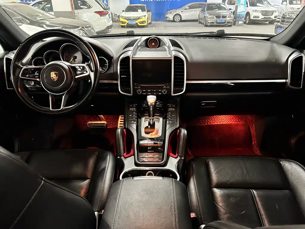 Porsche Cayenne Hybrid — миниатюра 15
