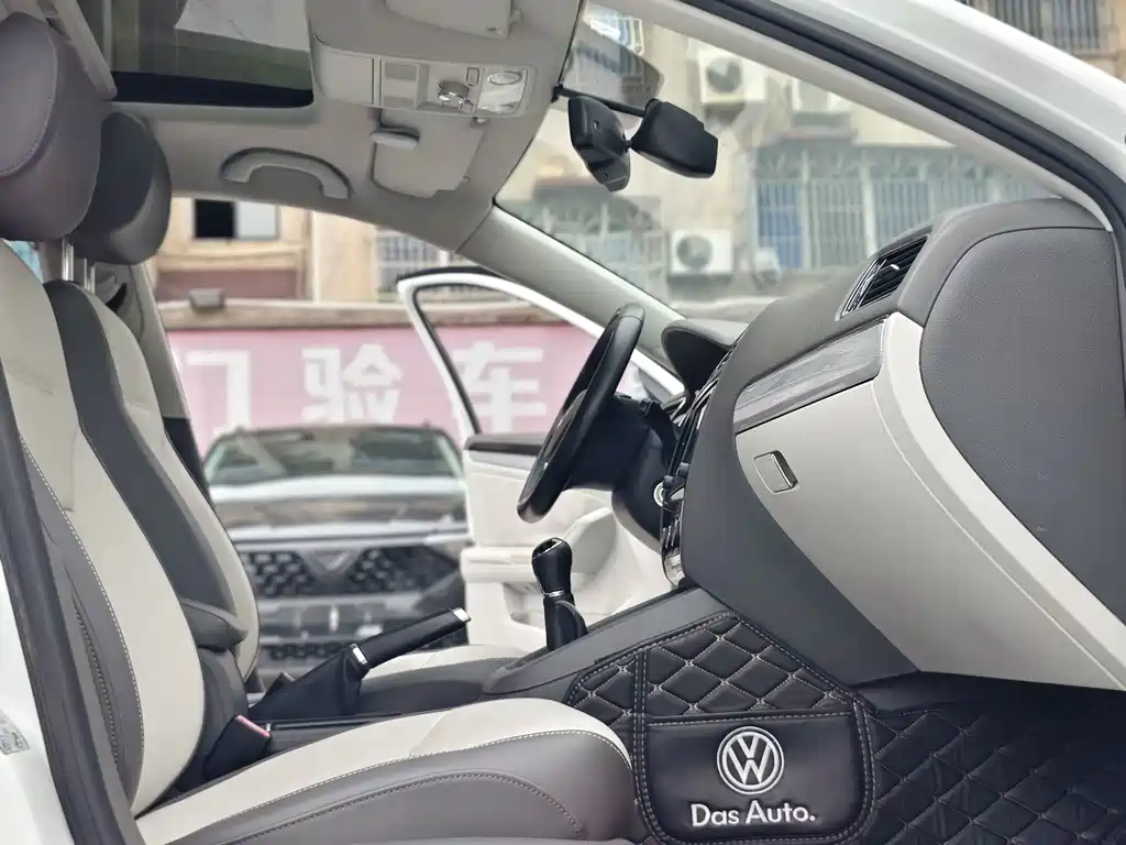 Volkswagen Sagitar — миниатюра 11