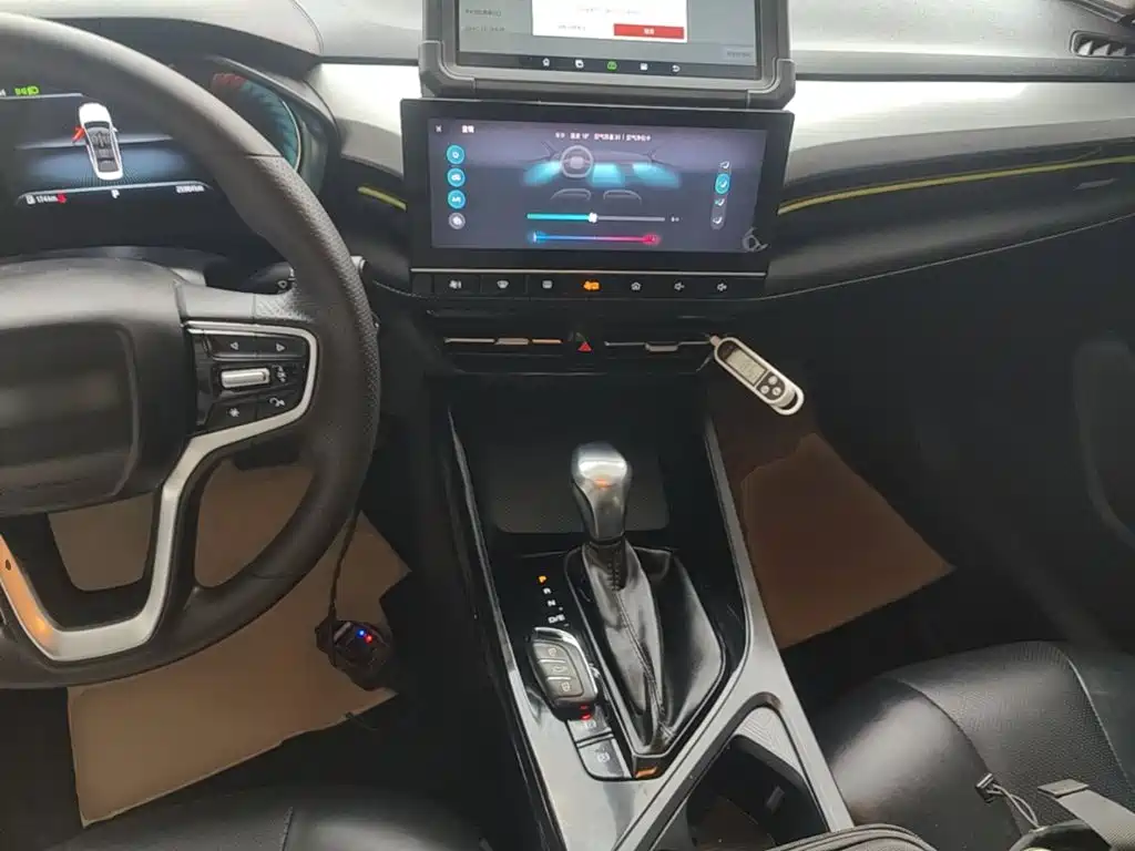 Roewe i5 — миниатюра 10