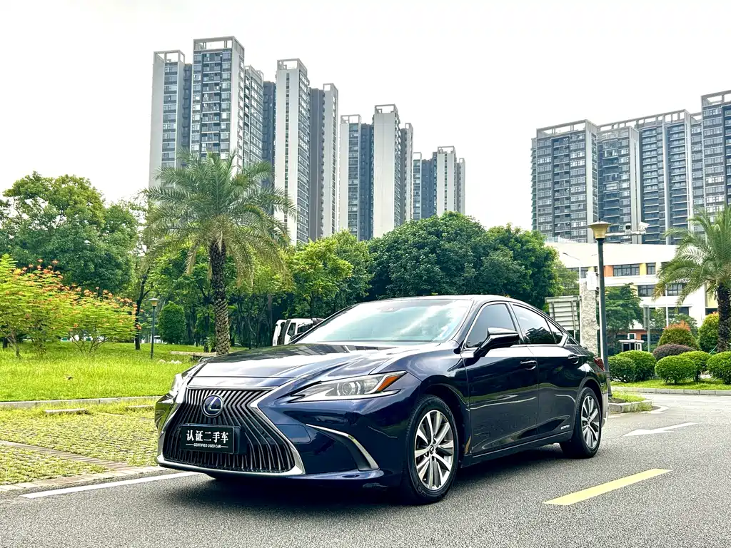 Lexus ES — миниатюра 2