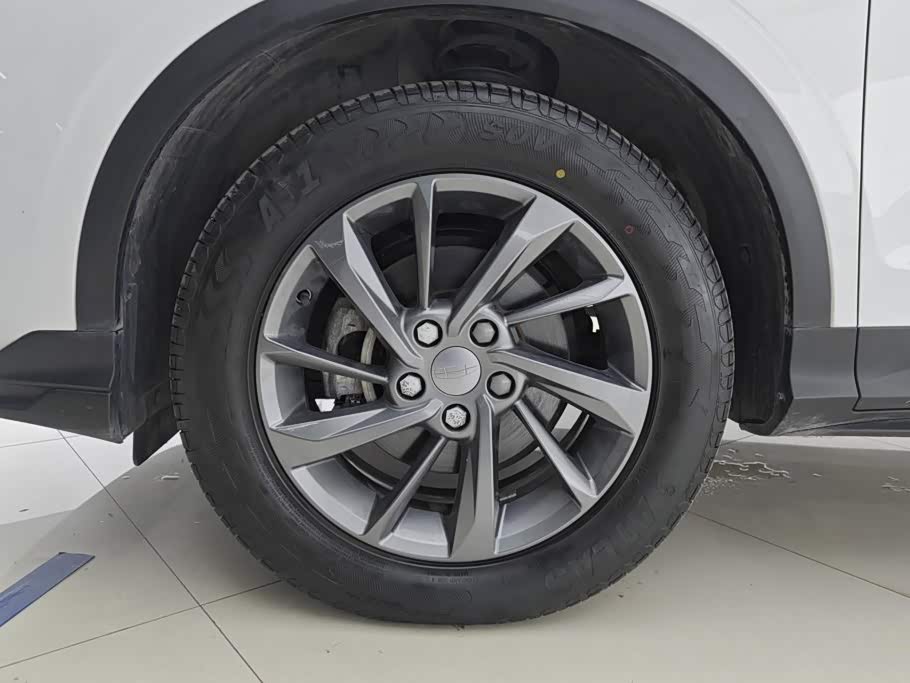 Geely Binyue 1.5 л 2024 г. Белый, пробег 22700 км