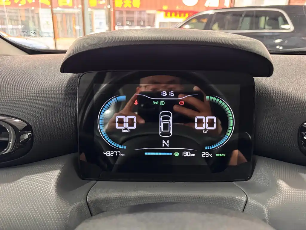 Leapmotor Leapmotor T03 — миниатюра 14