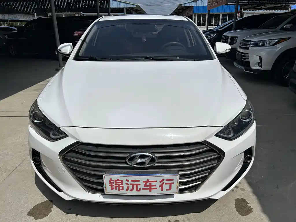 Hyundai Elantra — миниатюра 2
