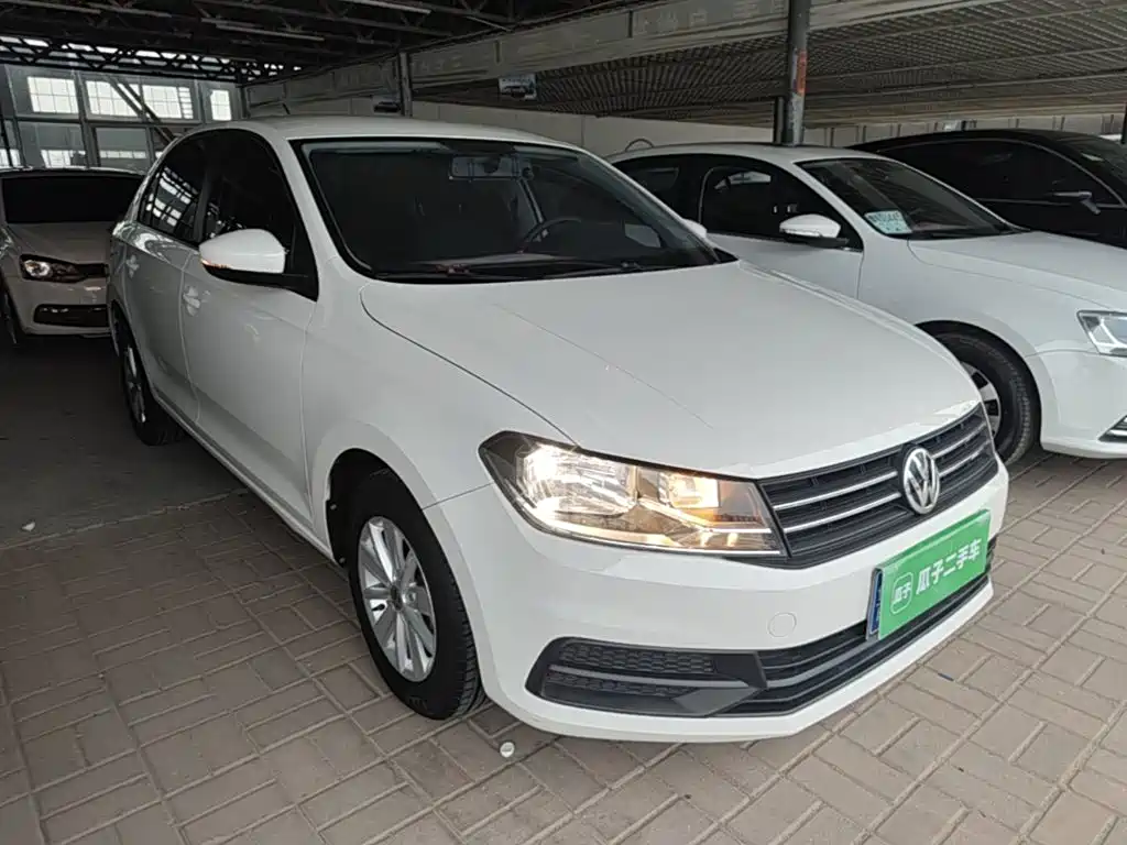 Volkswagen Santana — миниатюра 4