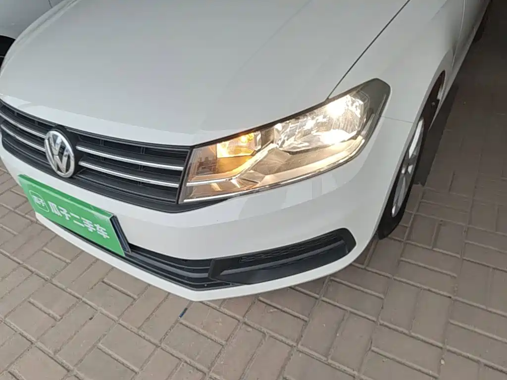 Volkswagen Santana — миниатюра 24