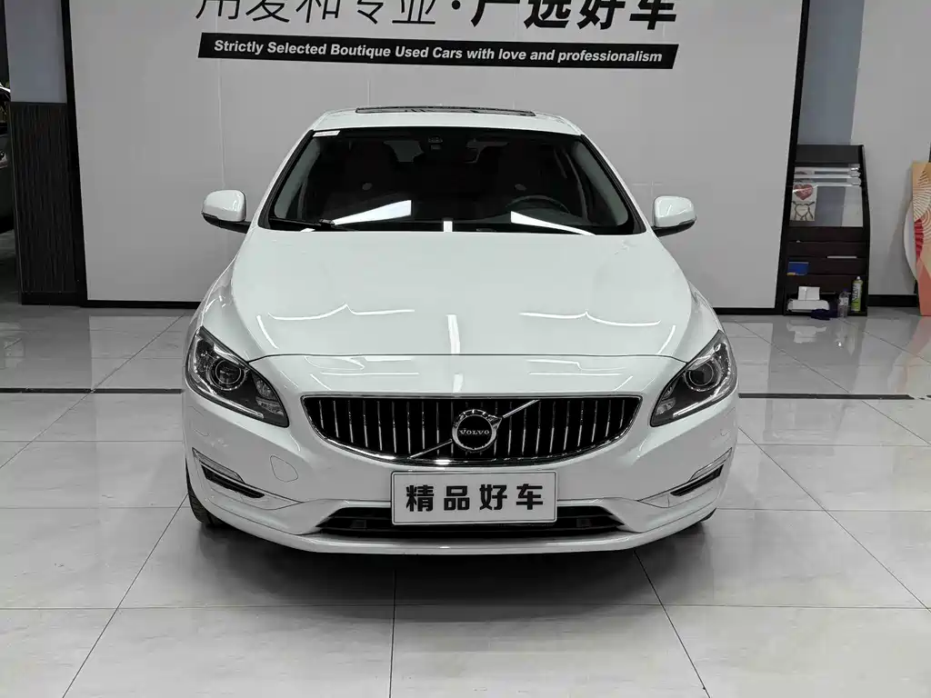 Volvo S60 — миниатюра 3