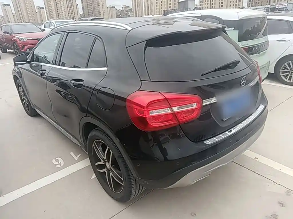 Mercedes-Benz GLA — миниатюра 5