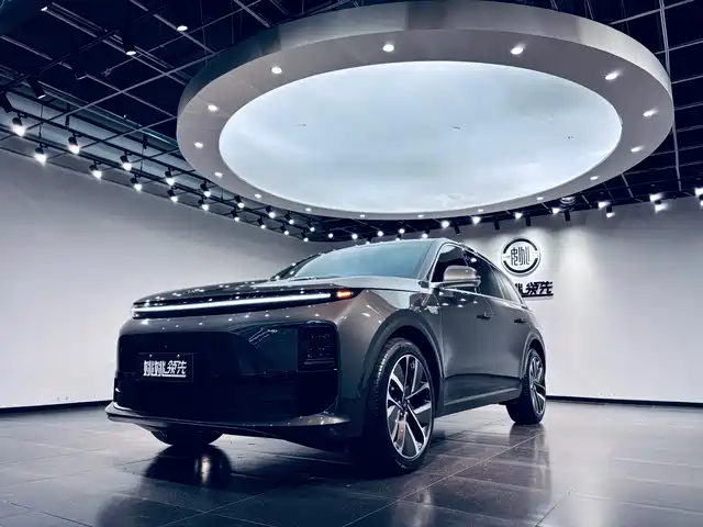 IDEAL CAR IDEAL L6 2025