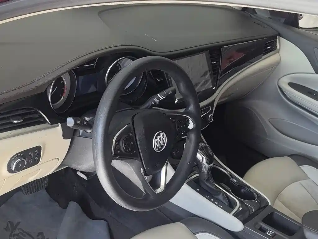 Buick Verano — миниатюра 10